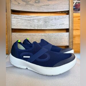 Oofos shoes size 10.5 for men